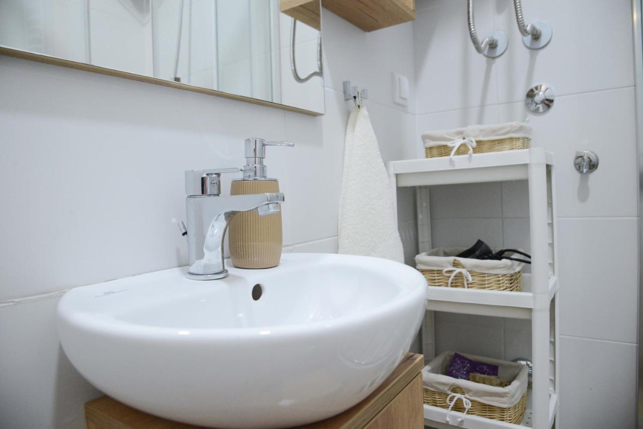 Anna Apartment โนวีซาด ภายนอก รูปภาพ